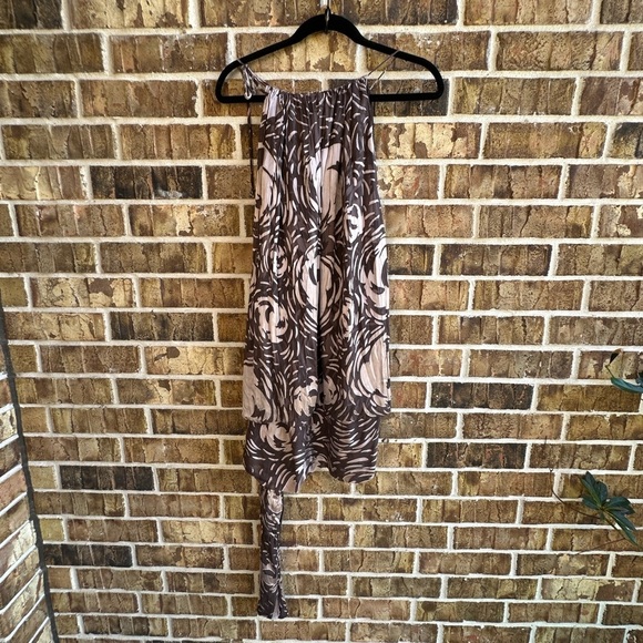 BCBGMaxAzria Chocolate and Cream Sleeveless Blouse - Picture 4 of 6
